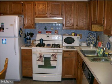 799 Westfield Dr, Cinnaminson, NJ 08077 - photo 7