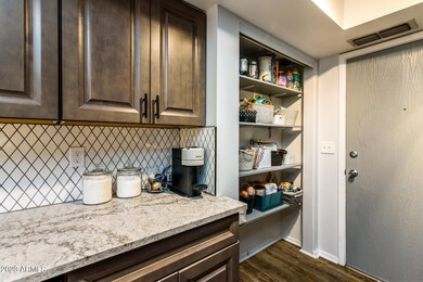 10414 N 10th St unit 2, Phoenix, AZ 85020 - photo 7