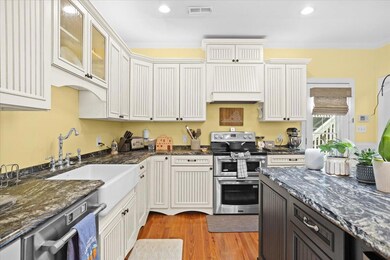 28-2509 Rosalind Ave SW_28