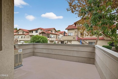 7-web-or-mls-UpmarketMedia-146Mae-091A