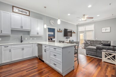 4814 N Damen Ave unit 411, Chicago, IL 60625 - photo 6