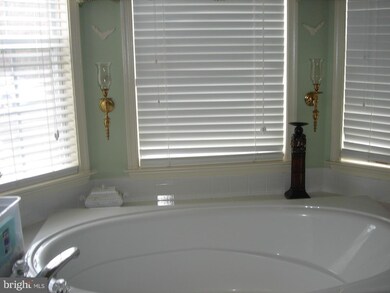 11005 Ashby Dr, Fredericksburg, VA 22407 - photo 5