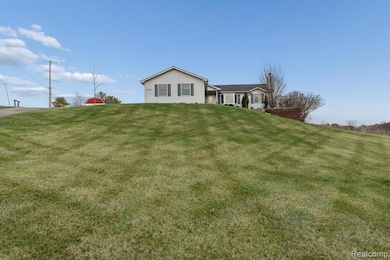 4121 Cedar Lake Rd, Howell, MI 48843 - photo 5