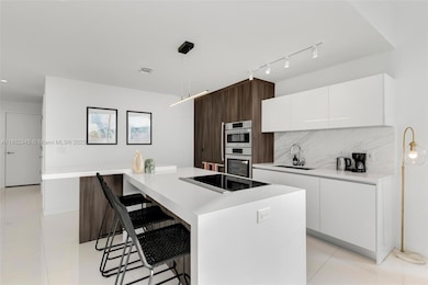 Paramount at Miami Worldcenter unit 1010, Miami, FL 33132 - photo 7