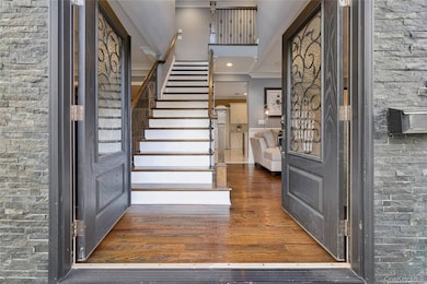 5 Vernon St, Plainview, NY 11803 - photo 4