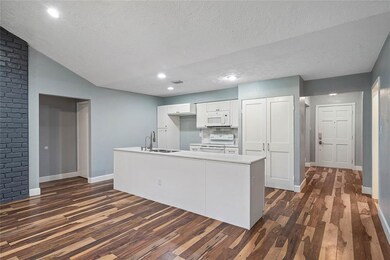 6926 Deer Ridge Ln, Houston, TX 77086 - photo 7