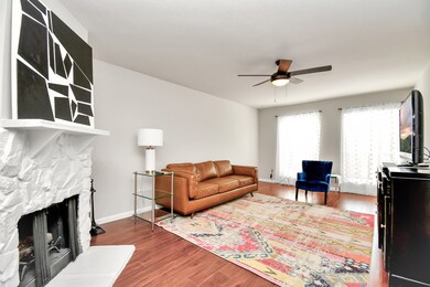 4641 Wild Indigo St unit 450, Houston, TX 77027 - photo 2