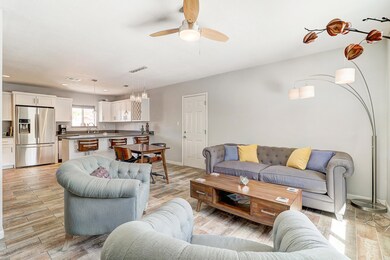Living room/kitchen