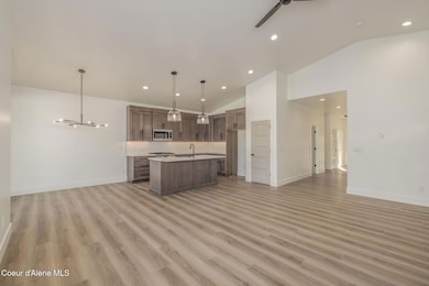 9117 W Cultivator Ave, Rathdrum, ID 83858 - photo 3