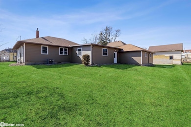 402 Center Ave, Alexander, IA 50420 - photo 2