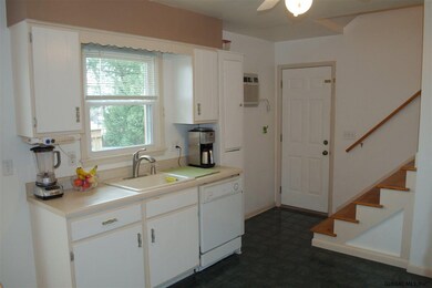 5 Daniel St, Rensselaer, NY 12144 - photo 6