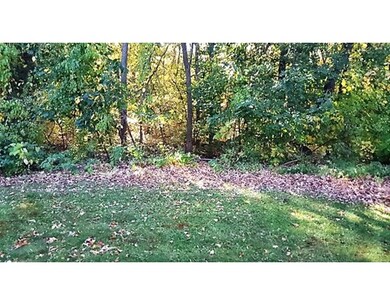 29 Wing St, Indian Orchard, MA 01151 - photo 6