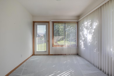 213 Parkside Dr unit 213, Zeeland, MI 49464 - photo 7