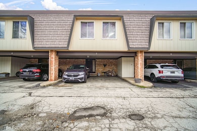 5 Cour Caravelle, Palos Hills, IL 60465 - photo 2