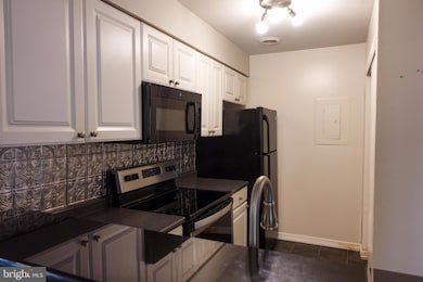 1075 Patrick Place unit 75, Chalfont, PA 18914 - photo 6