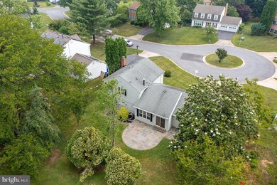 11104 Pinion Ct, North Potomac, MD 20878 - photo 5