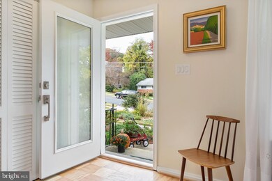 1501 Wake Forest Dr, Alexandria, VA 22307 - photo 5