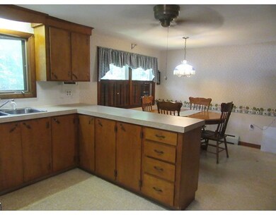 15 Folsom St, Cherry Valley, MA 01611 - photo 4