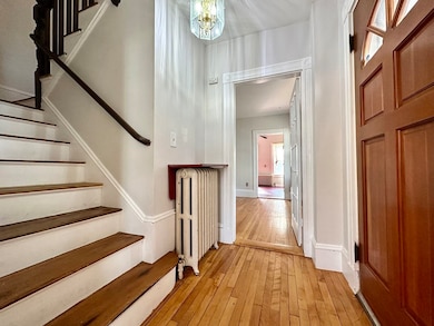 24 Middle St unit 24, Newton, MA 02458 - photo 4