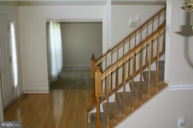 8602 Hillview Rd, Hyattsville, MD 20785 - photo 3