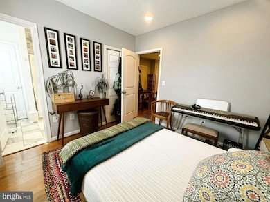 445 Manor Place NW unit 3, Washington, DC 20010 - photo 3