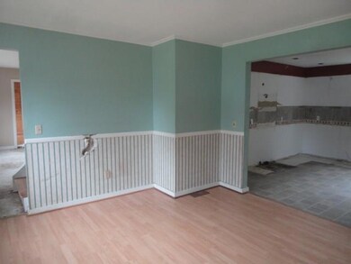 OPEN DINING AND KITCHEN AREA