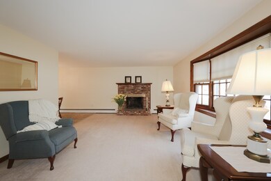 8 Monroe Dr, Hooksett, NH 03106 - photo 5