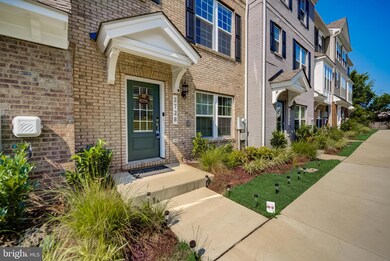 2728 Pinebrook Rd, Landover, MD 20785 - photo 4