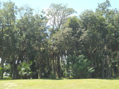 386 Holiday Park Blvd
