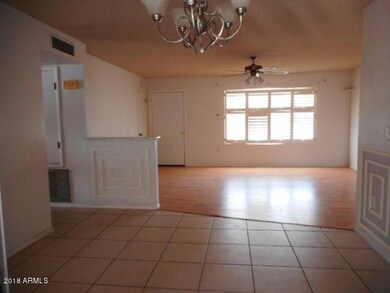 023-371397 - dining & family room