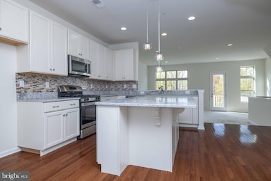 326 Redbud Ln, Kennett Square, PA 19348 - photo 3