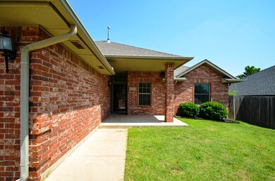 2213 NE 7th St, Moore, OK 73160 - photo 2