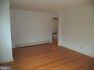 22 W Woodcrest Ave, Maple Shade, NJ 08052 - photo 4