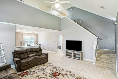 1434 Barras St, Alvin, TX 77511 - photo 2
