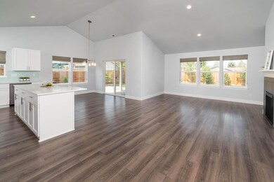 1685 SW Black Butte Ct_0020 copy