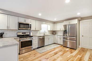 20 Butterfield Ln, Stratham, NH 03885 - photo 4