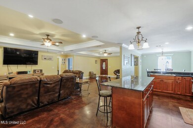Kitchen Family Room