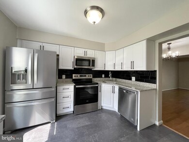 300H S 11th St, Purcellville, VA 20132 - photo 4