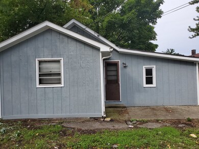 301 S Fulton Ave, Waukegan, IL 60085 - photo 3