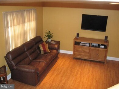 107 Lafayette Dr, Swedesboro, NJ 08085 - photo 6