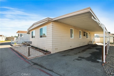 39 Pine Viaduct, Anaheim, CA 92801 - photo 2