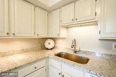 8655 Rising Creek Ct, Springfield, VA 22153 - photo 3