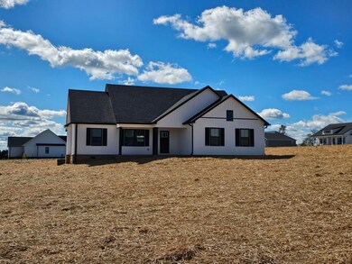 113 Gracelynn Cir, Harrodsburg, KY 40330 - photo 2