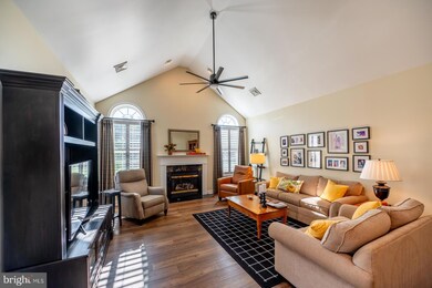 2032 Rose Dr, Pennsburg, PA 18073 - photo 3