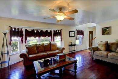 128 Mill Pond Place, Langhorne, PA 19047 - photo 3