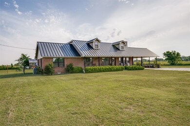 Large front yard space