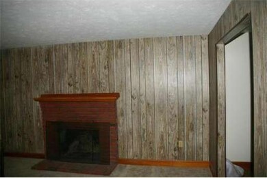 7 Edgewood Rd, Carver, MA 02330 - photo 3