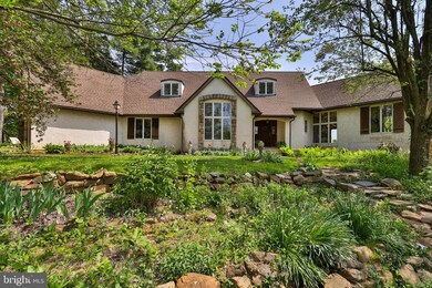 5946 Daniel St, Allentown, PA 18104 - photo 2