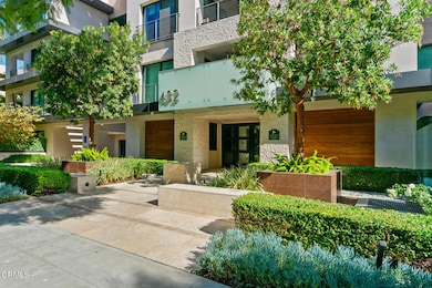 432 N Oakhurst Dr unit 104, Beverly Hills, CA 90210 - photo 2