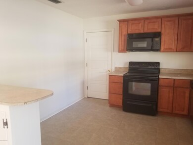 2038 Vasari Dr W, Jacksonville, FL 32216 - photo 5